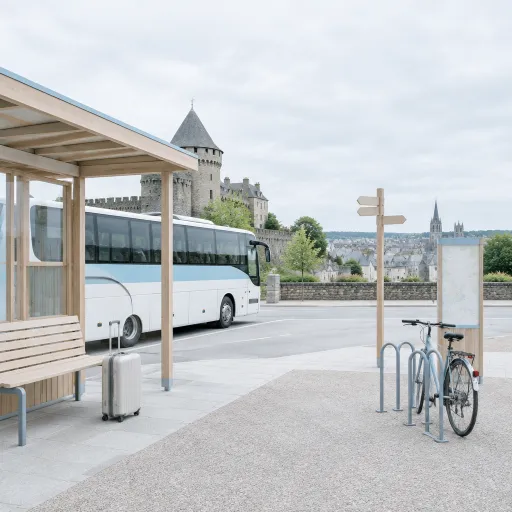 Organiser un trajet en bus entre Fougères et Rennes : hébergements, bons plans et transports en Bretagne